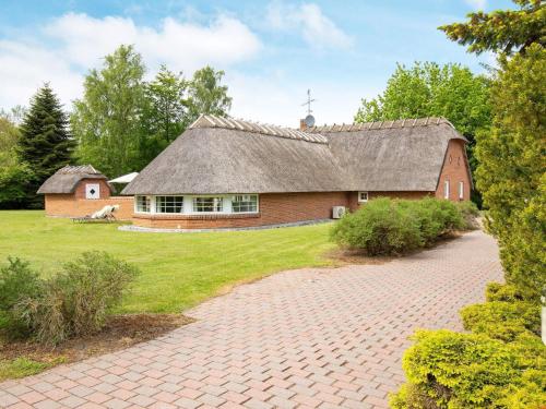 12 person holiday home in Væggerløse