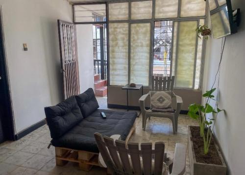 Bau420! Backpackers HOSTAL in Cali