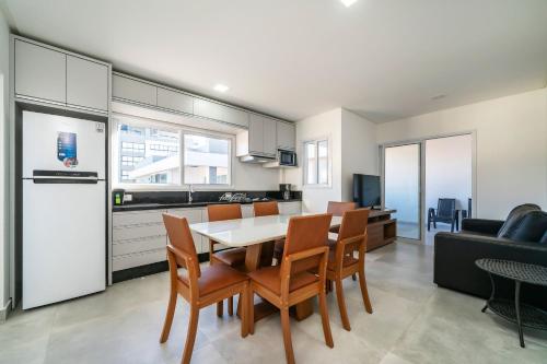 บริการและสิ่งอำนวยความสะดวก, Solar do Atlântico 214 – Edifício Frente Mar - 2 Suítes - 2 Vagas de Garagem | Praia de Bombas (Solar do Atlantico 214 – Edificio Frente Mar - 2 Suites - 2 Vagas de Garagem | Praia de Bombas) in บอมบาส
