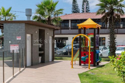 สนามเด็กเล่น, Solar do Atlântico 214 – Edifício Frente Mar - 2 Suítes - 2 Vagas de Garagem | Praia de Bombas (Solar do Atlantico 214 – Edificio Frente Mar - 2 Suites - 2 Vagas de Garagem | Praia de Bombas) in บอมบาส