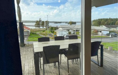 Skats, 1 Bedroom Amazing Home In Mansarp in Bondstorp
