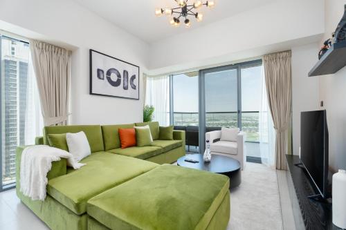 Gala Guests - Golf Gate Residences with Panoramic Golf Views, Dubai
