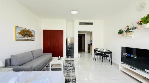 Z01 Furnished Studio Garden view International city, Дубай (фото 9)