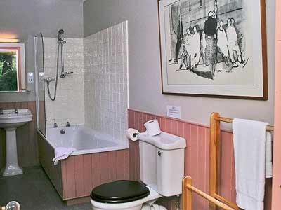 Зовнішній вигляд готелю, Marwhin Cottage - Swws in Нью Гелловей