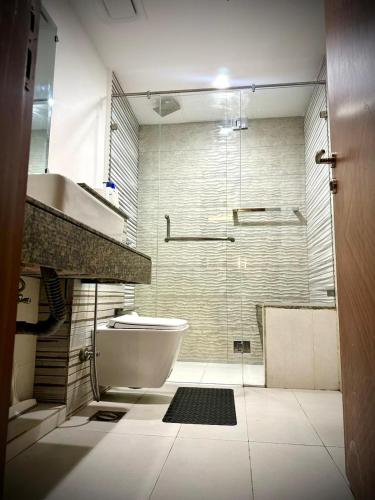 One bedroom Penthouse By sukun Gold crest Mall - image 7