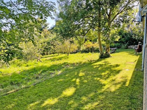 Зовнішній вигляд готелю, Damil Cottage - Uk44789 in Kildrummy