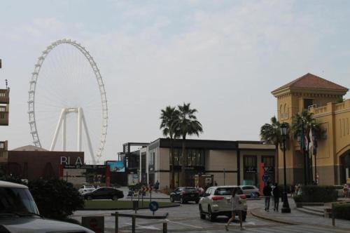 Stunning 1Bedroom Apartment 5 min walking distance Metro and JBR Beach, Dubái (foto 2)