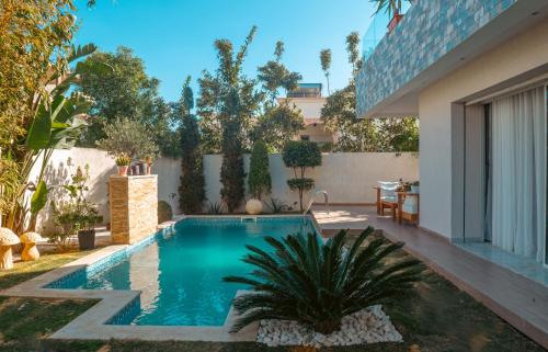 Swimming pool, Victoria Luxury Villa in Sidi Daoud