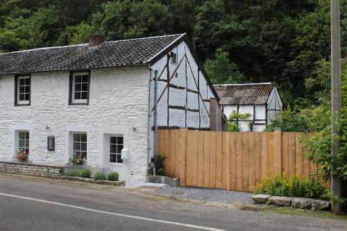 B&B Ouffet - Le Néblon insolite - Bed and Breakfast Ouffet