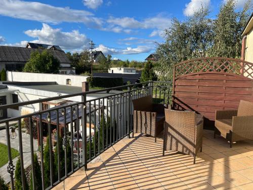 Varanda/terraço, Cozy Bay Apartment - 15 minutes drive from the Old Town in Borkowo Lostowickie