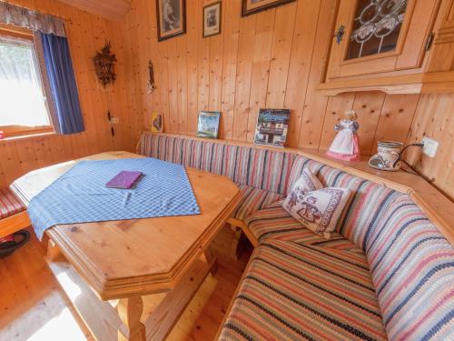 Quaint Holiday Home in Peissenberg with Private Terrace - image 3