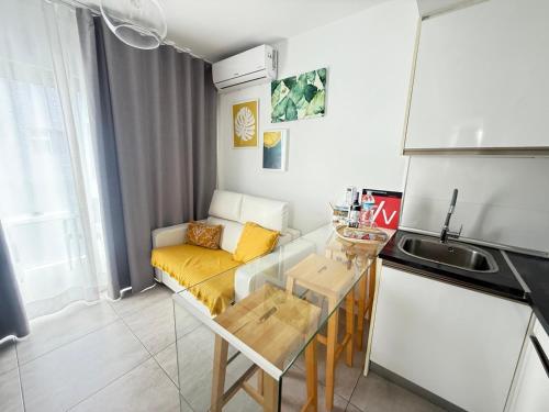 Bristol Sunset Beach PRIVATE apartment 5