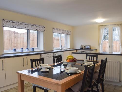 Hotellet från utsidan, Brookside Cottage in Forton