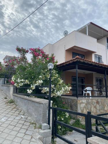 Detached Summer House with Peaceful View