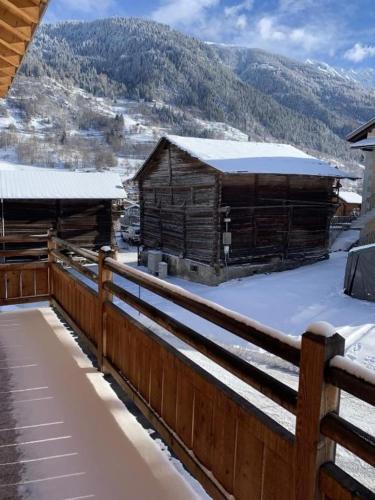 Petit Combin-Modern 2 Bed, Close to the lift in Bagnes City Center