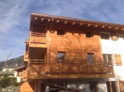 Petit Combin-Modern 2 Bed, Close to the lift in Bagnes City Center