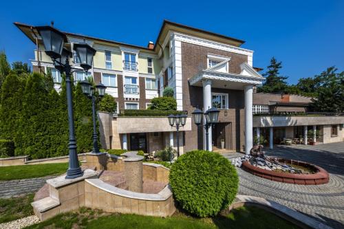 Erla Villa boutique hotel - Hotel - Eger