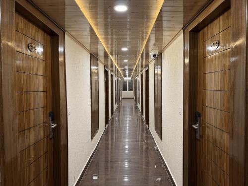 ล็อบบี้, Hotel Yagya in บาดรินารถ