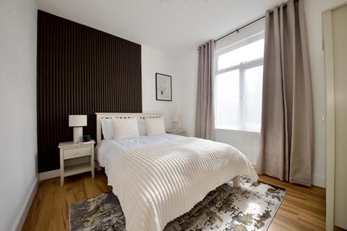 The Whitely Room Comfort & Style - Private Toilet, Londyn
