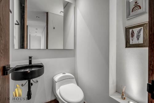 Morph 1202 - Stylish City Living: Modern Apt, Эль-Побладо (фото 9)