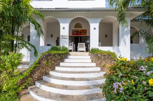 Monsoon Resort - Your Tropical Paradise in Malindi