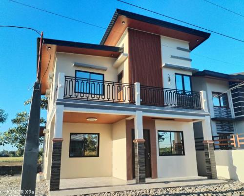 CPH Modern House in Iba
