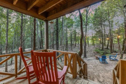 Skats, Cabin on Seven Acres with a Pond in Van (TX)