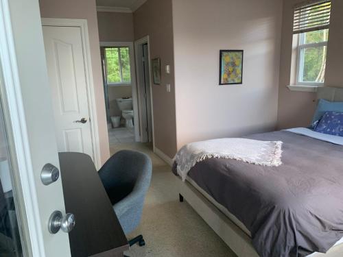 Shoreside Private room in Sechelt, Canada