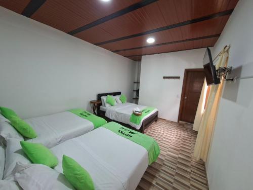 3 double beds