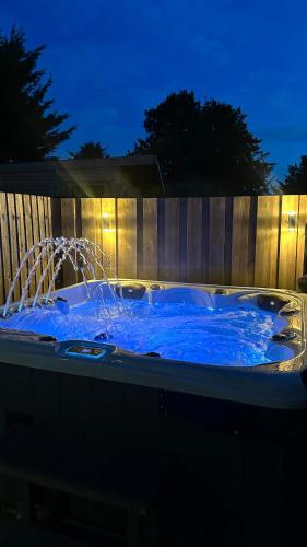 Entire Cotswolds barn retreat in Carterton