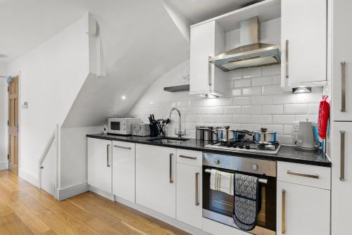The Roman Bath Apartments - The Bridgeton, Bath (photo 7)
