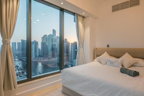 Dubai Marina Skyline with Sunset and Sunrise View, Дубай (фото 10)