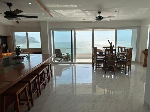 Penthouse in Bahia de Caraquez in Bahia De Caraquez