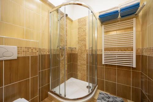 ฝักบัว, Apartman Olomouc 2+KK in ลาซเช