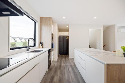 3 Bedroom, 3 Bathroom Townhouse with Garage - in CHCH CBD, Christchurch (Foto 4)