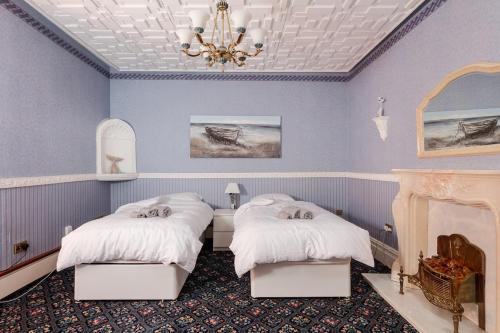Beautiful 'Mayfield' Villa with private pool!, Manchester (fotografie 7)