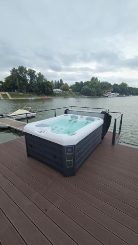 Prestige Yacht Resort Budapest, Budapešť (fotografie 4)
