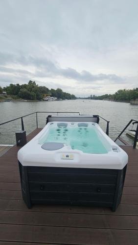 Prestige Yacht Resort Budapest, Budapešť (fotografie 8)