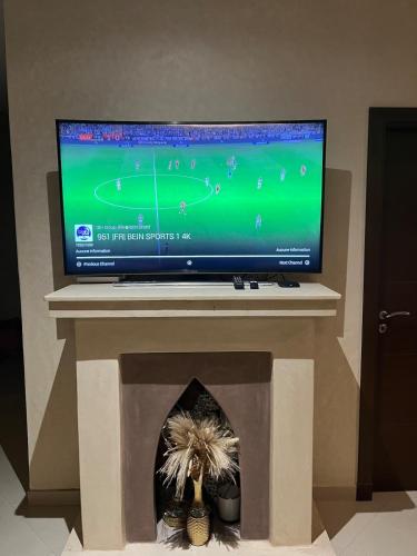 Appartement confortable 2 chambres et lumineux proche souk et plage in Hay El Farah