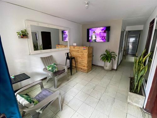Bau420! Backpackers HOSTAL in Cali