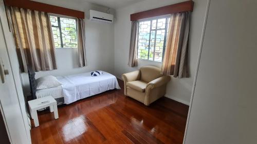 Loverly Three Bedroom Rental Pool Outdoor Area Upper - image 5