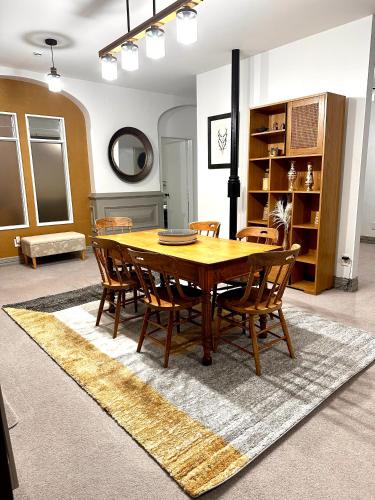 Stylish 2 bed, central city apartment & free park, Dunedin (fotografie 10)