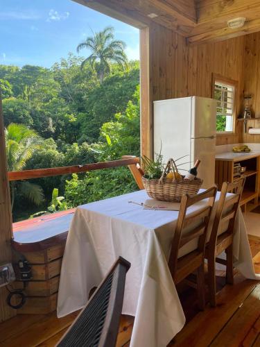 สภาพแวดล้อมโดยรอบ, Lovely 1-bedroom wooden cabin in garden in เมาท์ปาร์นัสซุส
