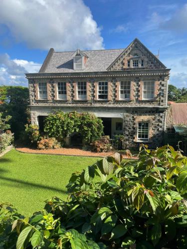 ทัศนียภาพภายนอกโรงแรม, Lovely 1-bedroom wooden cabin in garden in เมาท์ปาร์นัสซุส