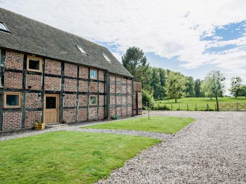 外部景觀, 西穀倉度假屋 (The West Barn) in 漢利堡伍斯特