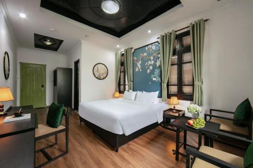 room detail thumbnail 1