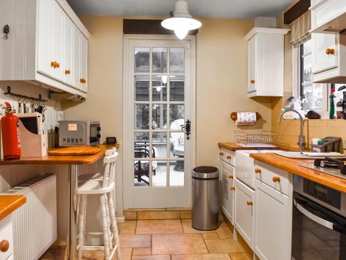 ทัศนียภาพภายนอกโรงแรม, Smugglers Cottage in นิวมิลตัน