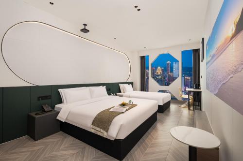 Key View Hotel -Chongqing Jiefangbei Pedestrian Street Hongyadong Branch - image 3