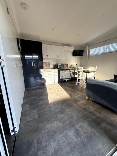 Erin's Bunker Charming Chalet next to Golf Club in Australind