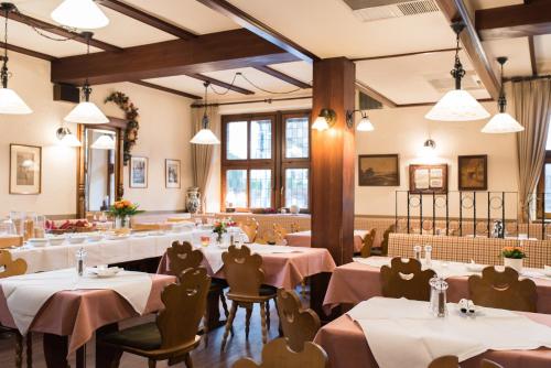 設施, Gasthaus Zum Specht in 赫斯巴赫